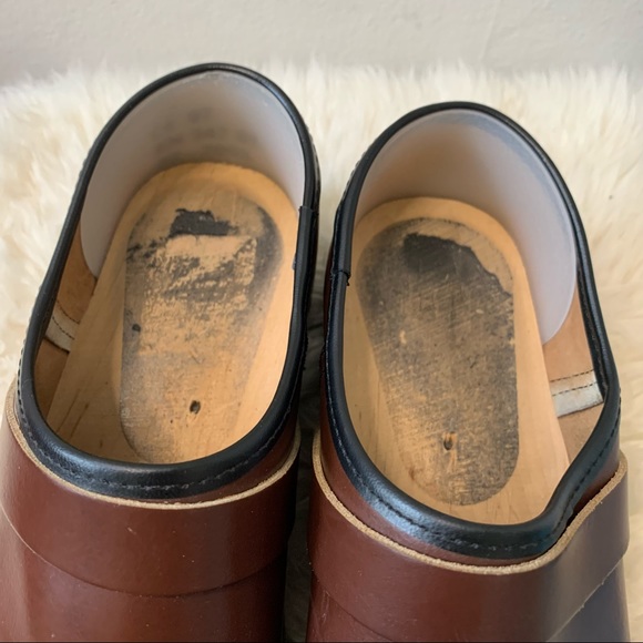 VINTAGE brown clog shoes - Picture 7 of 8